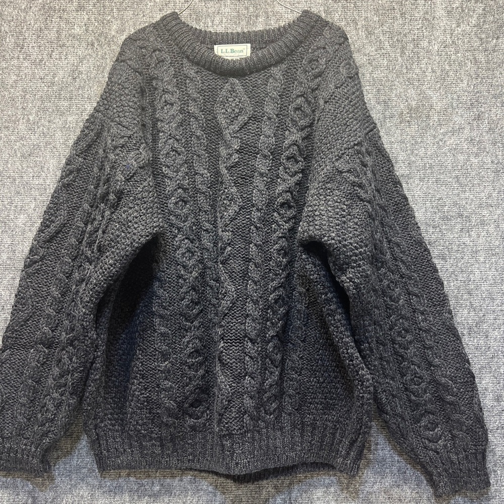 Vintage L.L. Bean Ireland Wool Cable Knit Sweater Black 100% wool